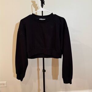 Zara Black Cropped Crewneck Sweatshirt